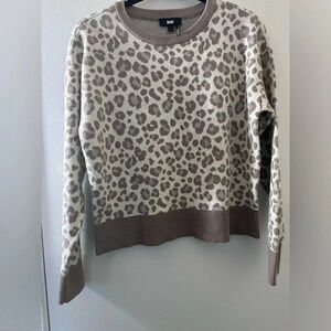 DKNY Leopard print crew neck sweater size S